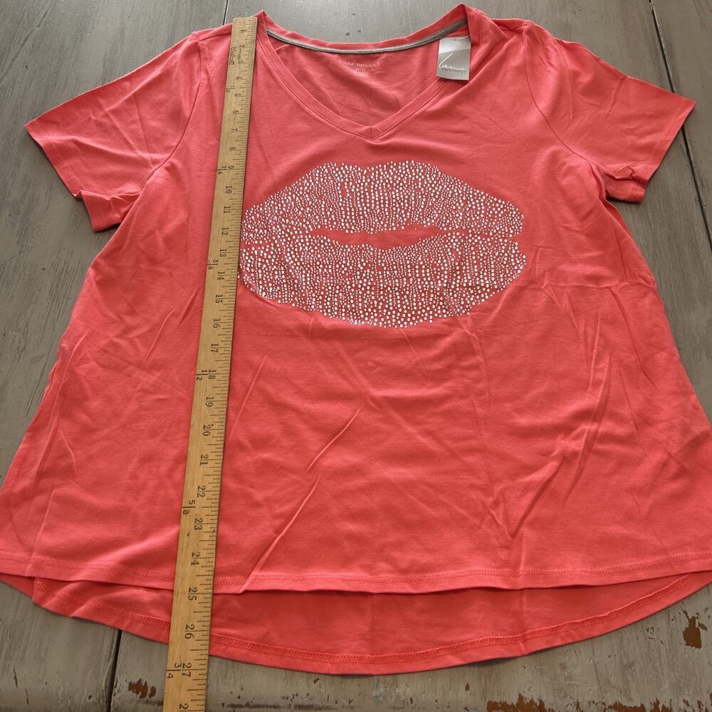 NWT Lane Bryant Pink Coral Rhinestone Lips V Neck T Shirt Sz 14 16 - Picture 4 of 6